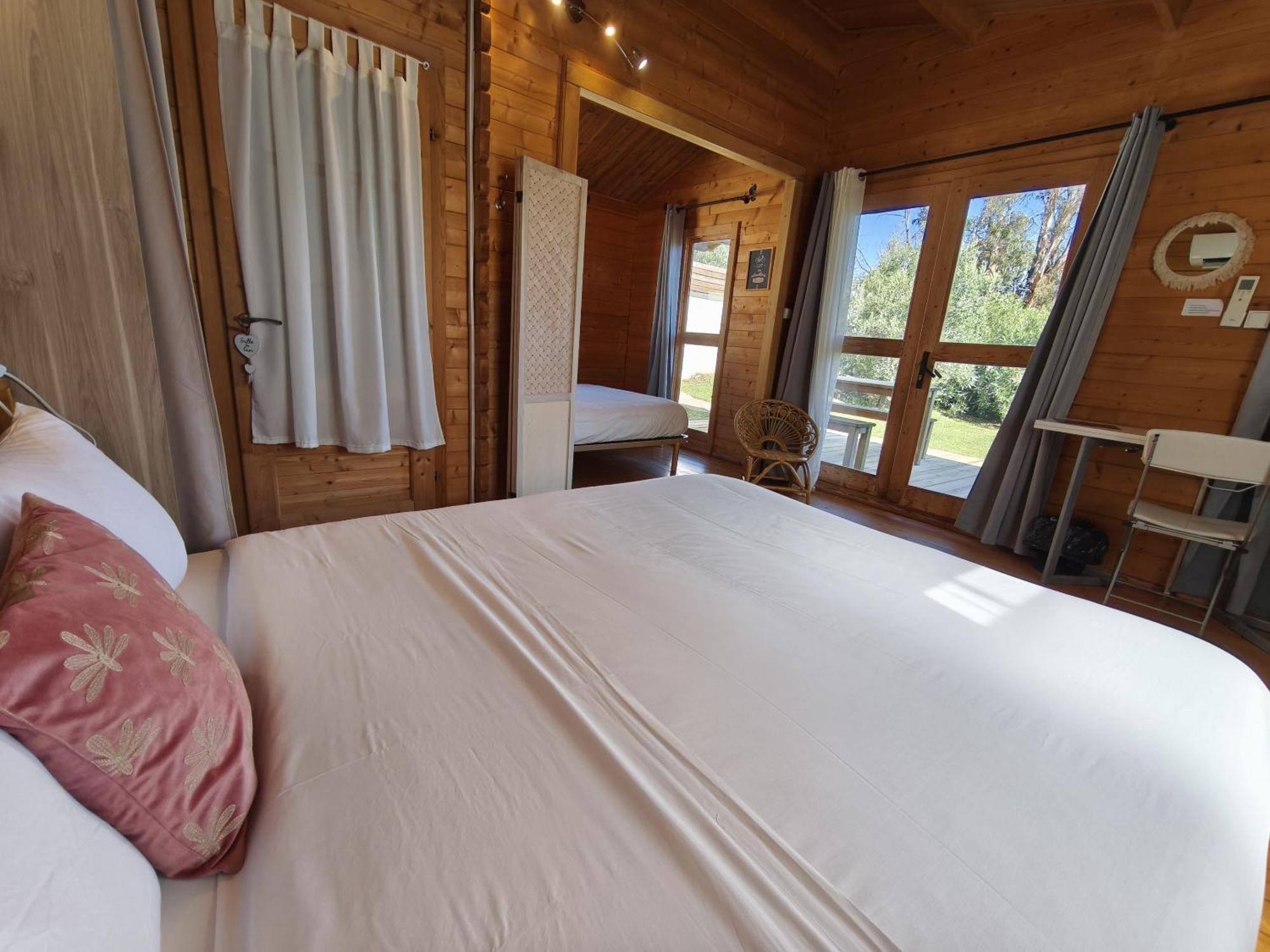 Chambres Isula Bella Figari  Exterior photo